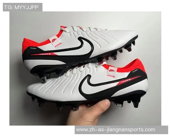 球星穿过的那些经典足球鞋背后的故事与传奇 球星穿过的那些经典足球鞋背后的故事与传奇